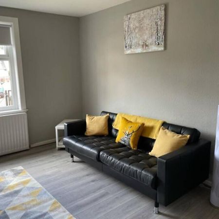 Beautiful Two Bedroom Flat By The Loch Balloch Exterior foto